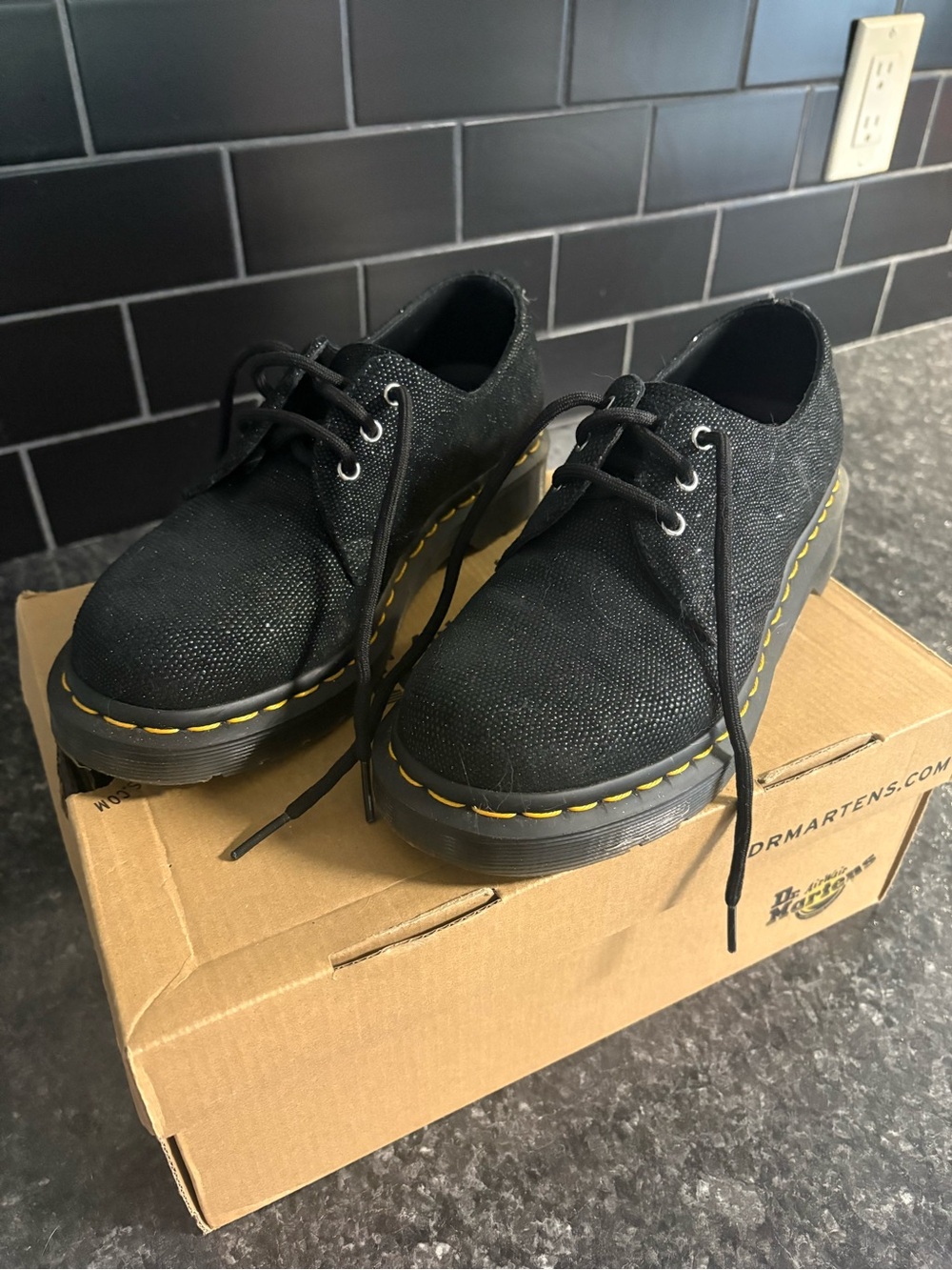 Dr. Martens Black Glitter Ray